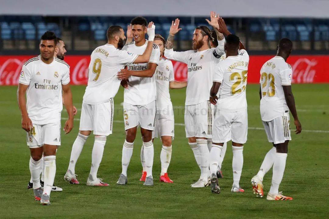 文化与他个 文化与他个