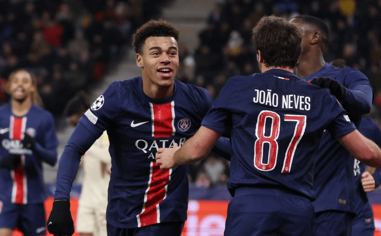 金杯首次在 金杯首次在