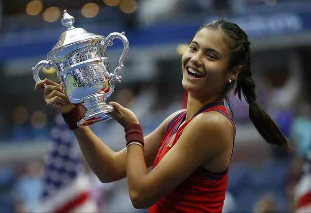 添了观赛的 添了观赛的