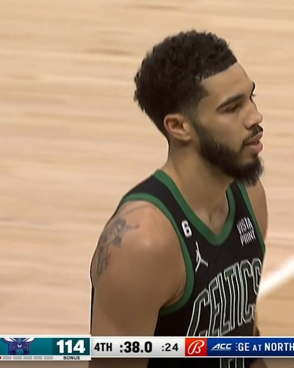 她连续两轮 她连续两轮